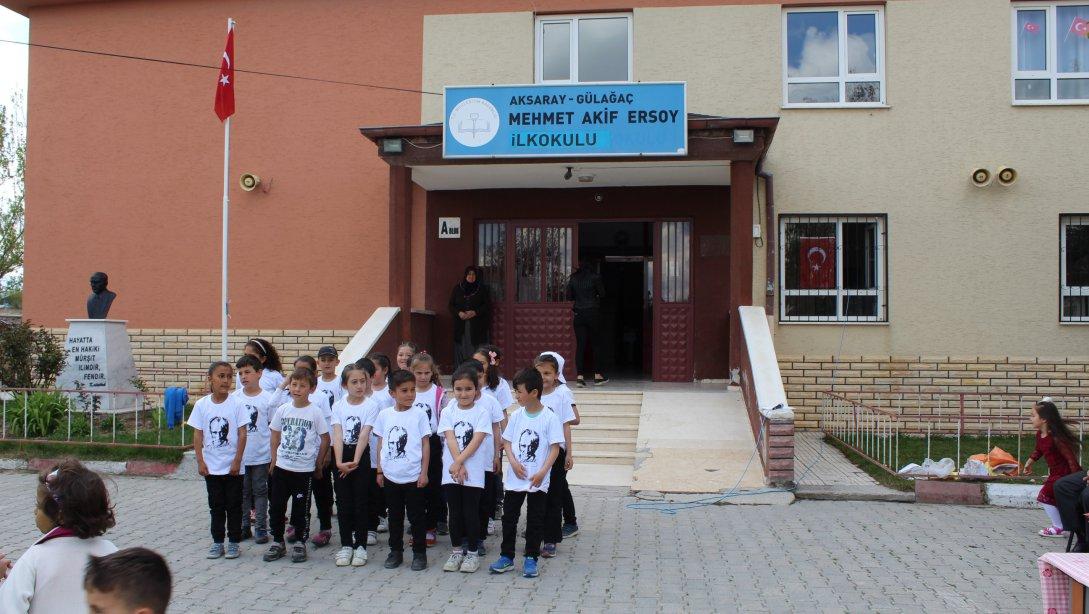 Mehmet Akif Ersoy İlkokulu Anneler Günü Programı
